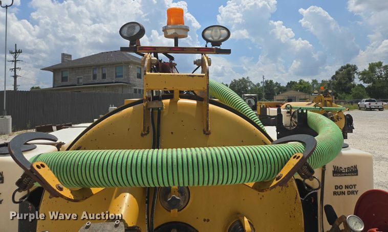 image for item EN2079 Vermeer Vac-Tron L P573XDT vacuum excavator