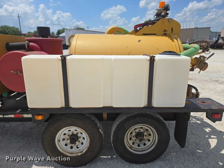 image for item EN2079 Vermeer Vac-Tron L P573XDT vacuum excavator