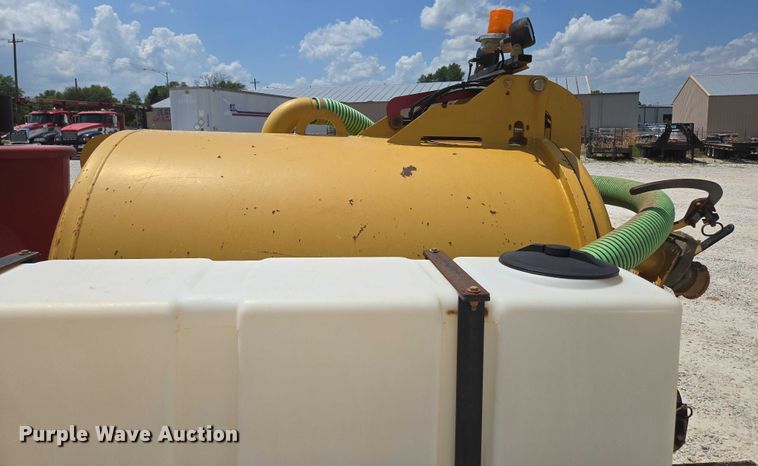 image for item EN2079 Vermeer Vac-Tron L P573XDT vacuum excavator