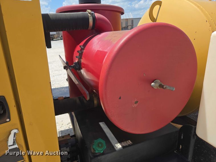 image for item EN2079 Vermeer Vac-Tron L P573XDT vacuum excavator