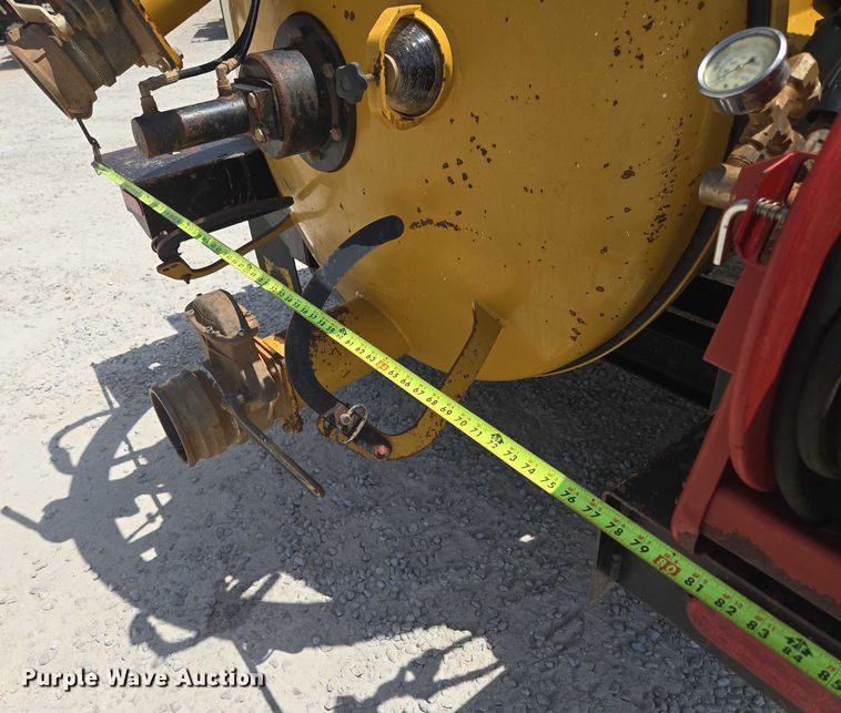 image for item EN2079 Vermeer Vac-Tron L P573XDT vacuum excavator