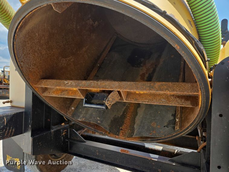 image for item EN2079 Vermeer Vac-Tron L P573XDT vacuum excavator