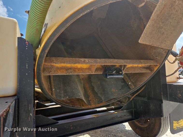 image for item EN2079 Vermeer Vac-Tron L P573XDT vacuum excavator