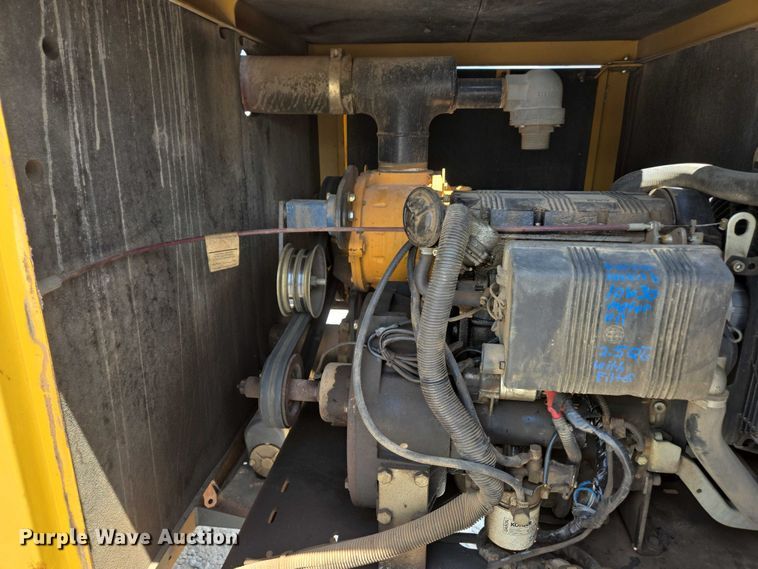 image for item EN2079 Vermeer Vac-Tron L P573XDT vacuum excavator