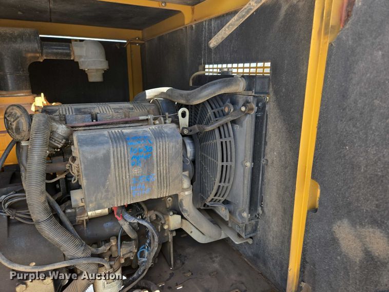 image for item EN2079 Vermeer Vac-Tron L P573XDT vacuum excavator