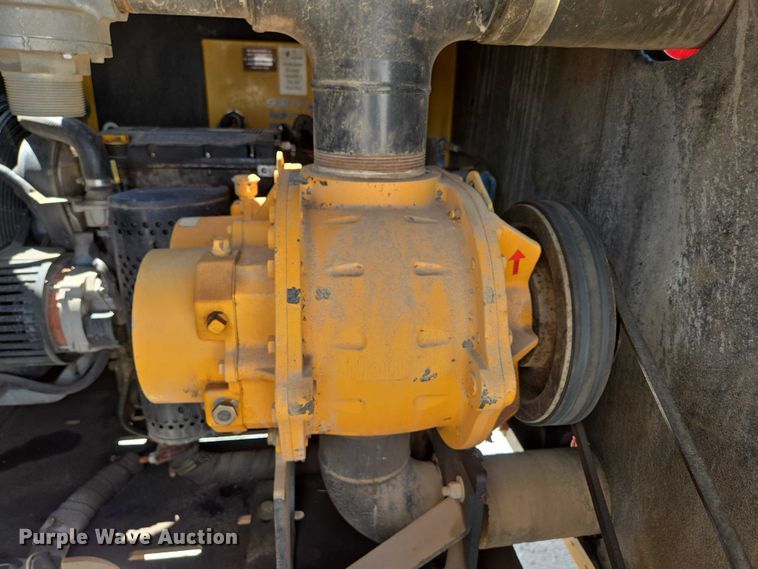 image for item EN2079 Vermeer Vac-Tron L P573XDT vacuum excavator