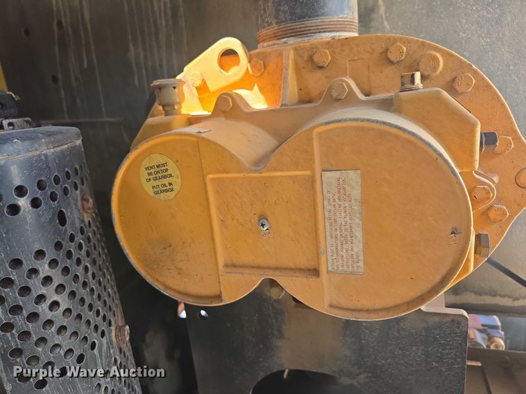 image for item EN2079 Vermeer Vac-Tron L P573XDT vacuum excavator