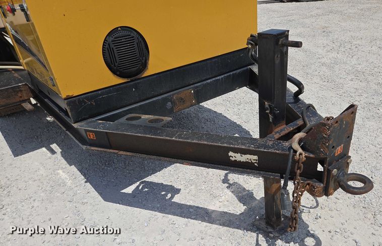 image for item EN2080 2015 Vermeer Vac-Tron LP833SGT vacuum excavator