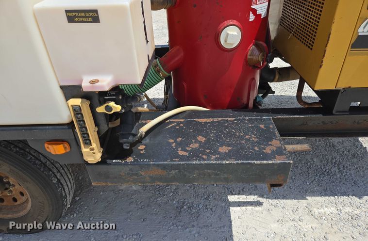 image for item EN2080 2015 Vermeer Vac-Tron LP833SGT vacuum excavator