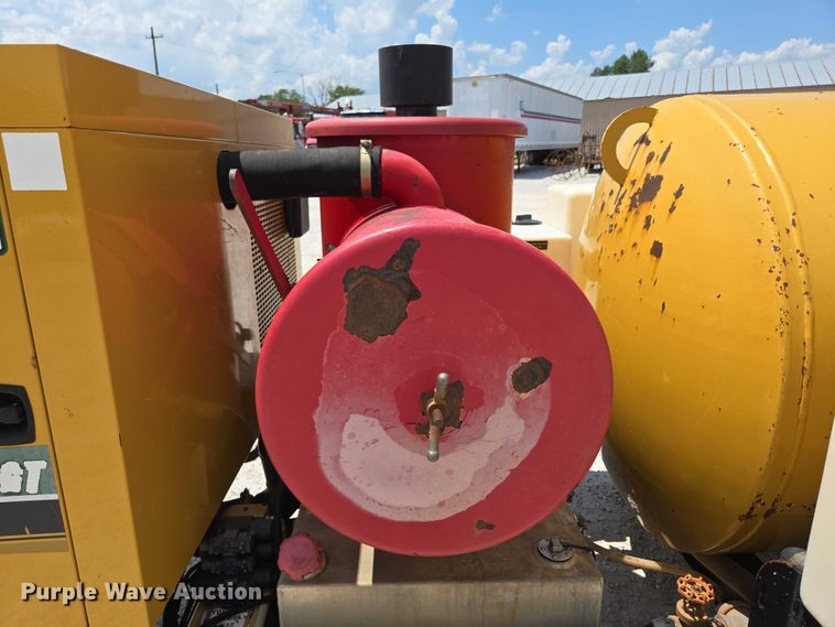 image for item EN2080 2015 Vermeer Vac-Tron LP833SGT vacuum excavator