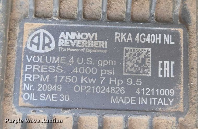 image for item EN2080 2015 Vermeer Vac-Tron LP833SGT vacuum excavator