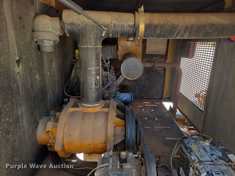 image for item EN2080 2015 Vermeer Vac-Tron LP833SGT vacuum excavator