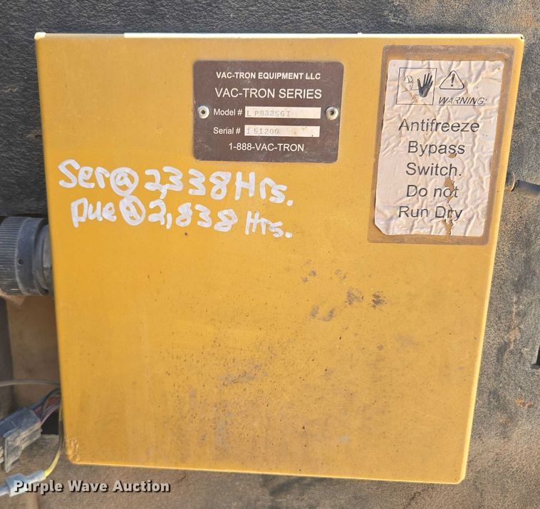 image for item EN2080 2015 Vermeer Vac-Tron LP833SGT vacuum excavator