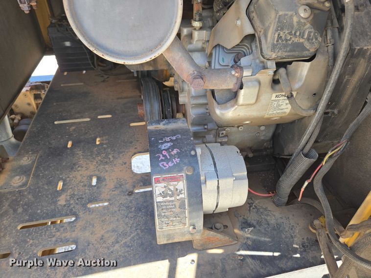 image for item EN2080 2015 Vermeer Vac-Tron LP833SGT vacuum excavator