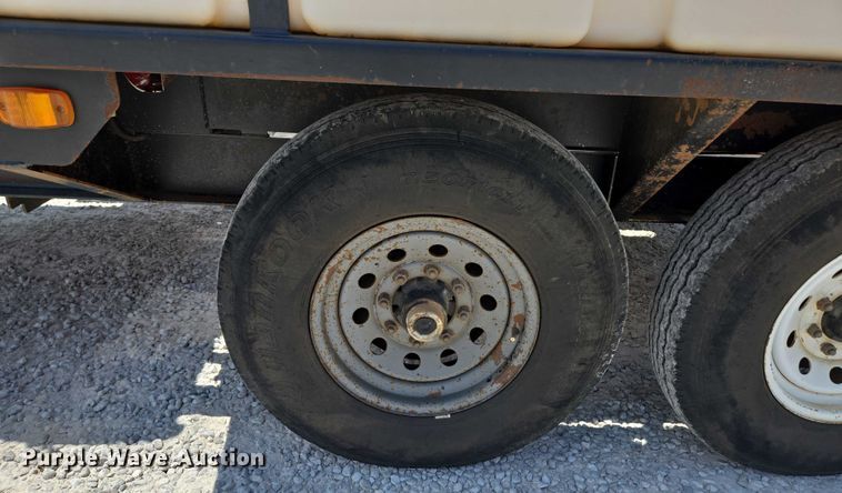 image for item EN2080 2015 Vermeer Vac-Tron LP833SGT vacuum excavator