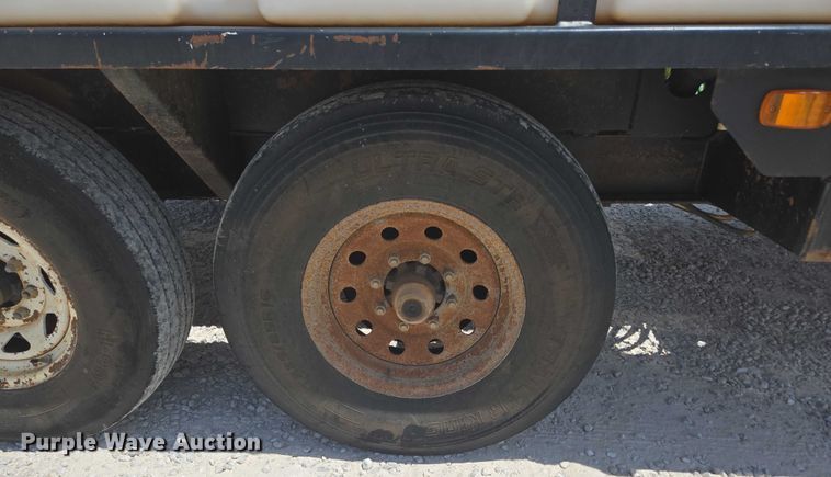 image for item EN2080 2015 Vermeer Vac-Tron LP833SGT vacuum excavator