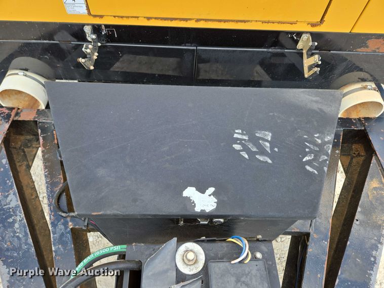 image for item EN2081 2019 Vermeer VX50-800 vacuum excavator