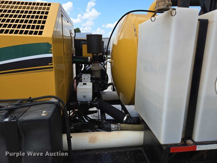 image for item EN2081 2019 Vermeer VX50-800 vacuum excavator