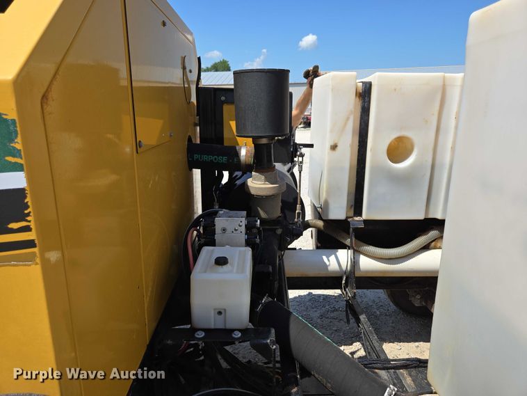 image for item EN2081 2019 Vermeer VX50-800 vacuum excavator