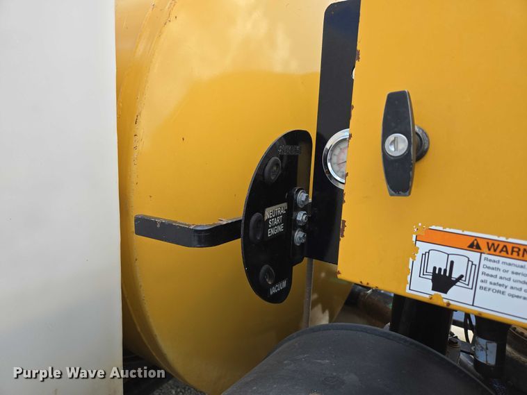 image for item EN2081 2019 Vermeer VX50-800 vacuum excavator