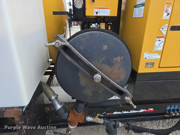 image for item EN2081 2019 Vermeer VX50-800 vacuum excavator