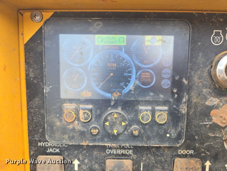 image for item EN2081 2019 Vermeer VX50-800 vacuum excavator