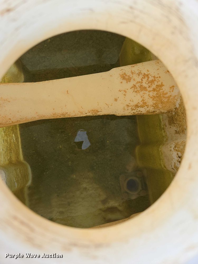 image for item EN2081 2019 Vermeer VX50-800 vacuum excavator