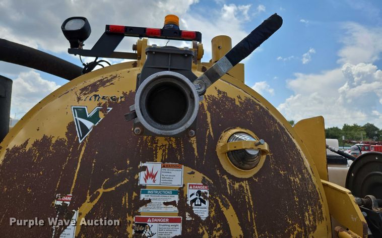 image for item EN2081 2019 Vermeer VX50-800 vacuum excavator