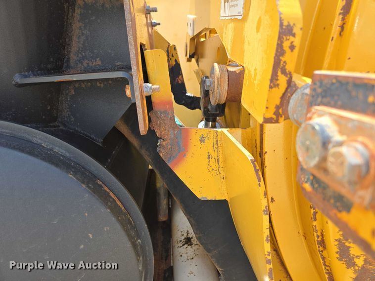 image for item EN2081 2019 Vermeer VX50-800 vacuum excavator