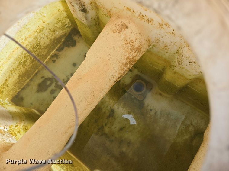 image for item EN2081 2019 Vermeer VX50-800 vacuum excavator