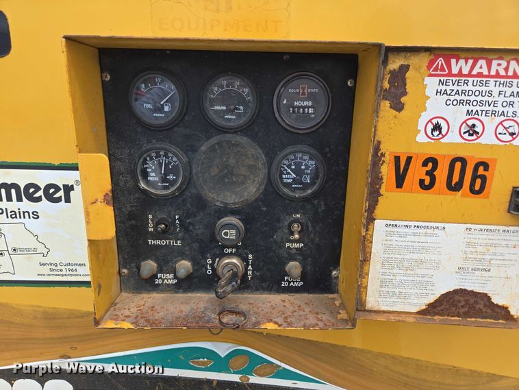 image for item EN2082 2014 Vac-Tron LP833SDT vacuum excavator