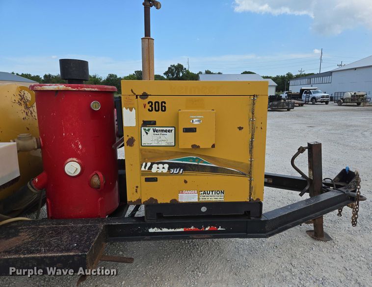 image for item EN2082 2014 Vac-Tron LP833SDT vacuum excavator