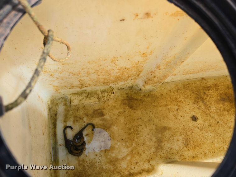 image for item EN2082 2014 Vac-Tron LP833SDT vacuum excavator