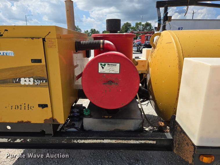 image for item EN2082 2014 Vac-Tron LP833SDT vacuum excavator