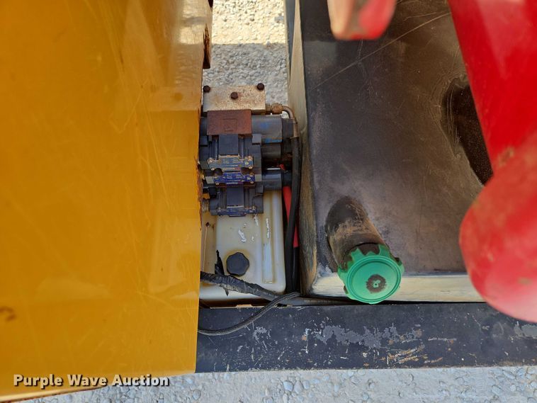 image for item EN2082 2014 Vac-Tron LP833SDT vacuum excavator