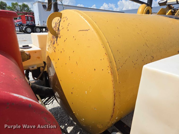 image for item EN2082 2014 Vac-Tron LP833SDT vacuum excavator