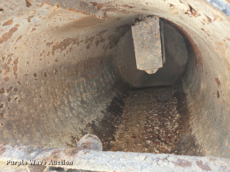 image for item EN2082 2014 Vac-Tron LP833SDT vacuum excavator