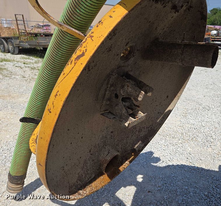 image for item EN2082 2014 Vac-Tron LP833SDT vacuum excavator