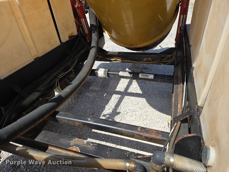 image for item EN2082 2014 Vac-Tron LP833SDT vacuum excavator