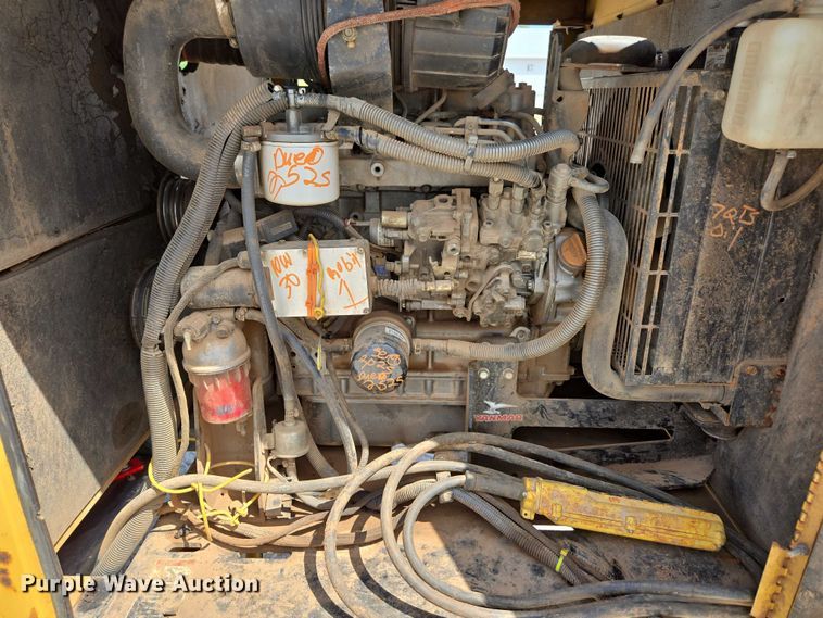 image for item EN2082 2014 Vac-Tron LP833SDT vacuum excavator