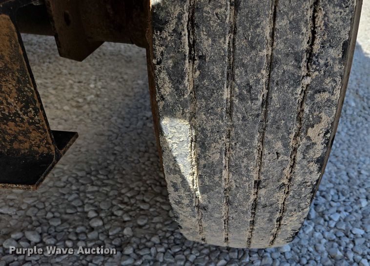 image for item EN2082 2014 Vac-Tron LP833SDT vacuum excavator