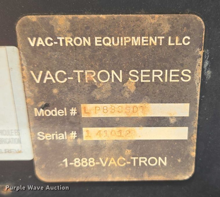 image for item EN2082 2014 Vac-Tron LP833SDT vacuum excavator