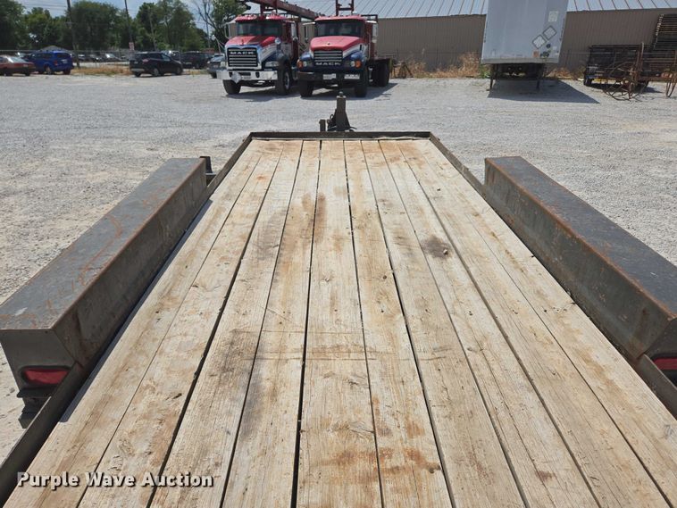 image for item EN2083 1995 Belshe equipment trailer