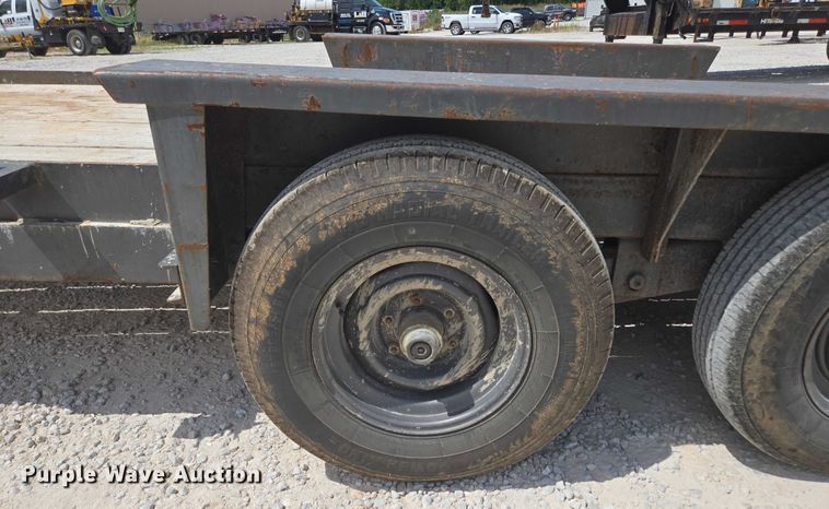 image for item EN2083 1995 Belshe equipment trailer