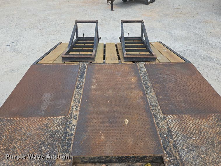 image for item EN2085 2015 Trailboss Trailers equipment trailer