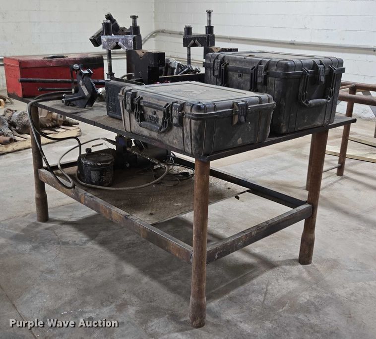 image for item EN2089 Vermeer TB15000 breakout bench