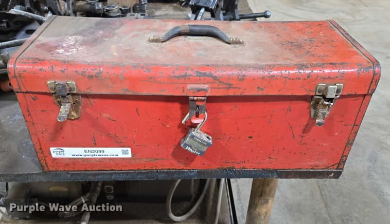 image for item EN2089 Vermeer TB15000 breakout bench