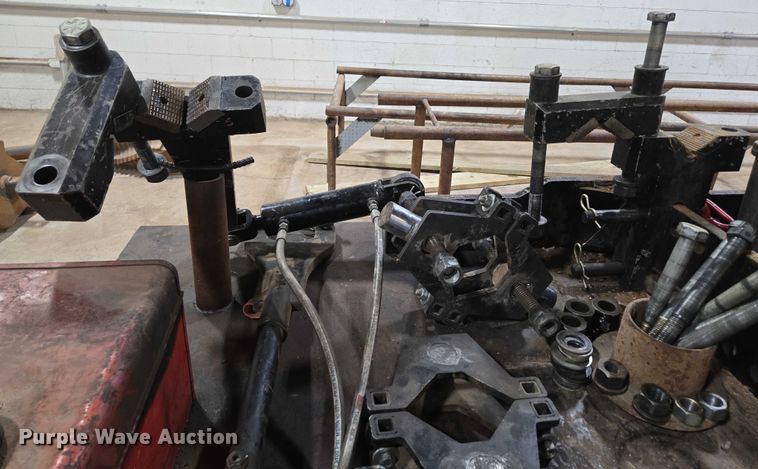 image for item EN2089 Vermeer TB15000 breakout bench