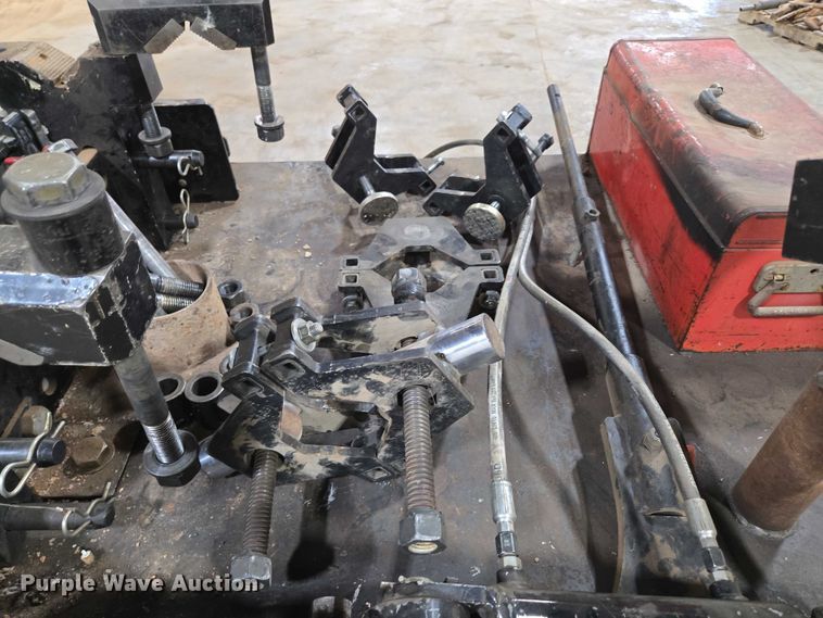 image for item EN2089 Vermeer TB15000 breakout bench