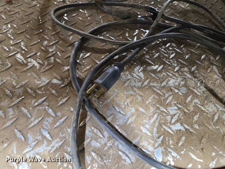 image for item EN2089 Vermeer TB15000 breakout bench